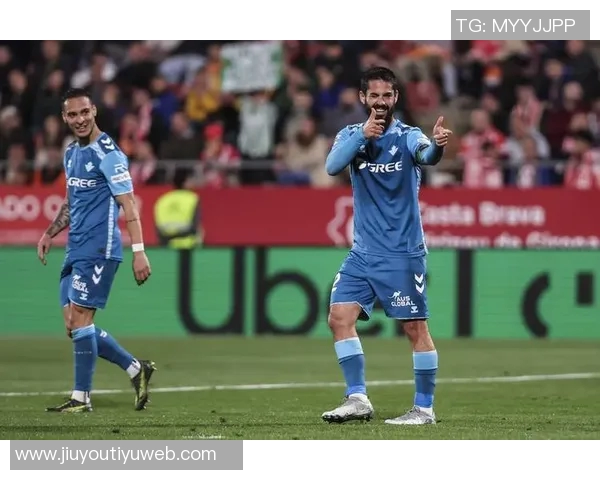 皇马关注身价7500万欧的伊尔迪兹下周欧冠现场考察他