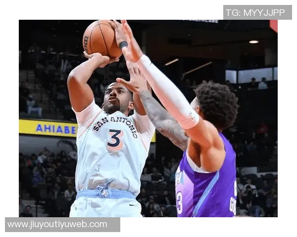 爵士与马刺激战全场罚球大战共计79次罚球成比赛关键因素