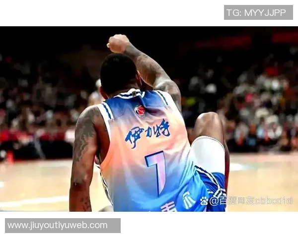 浓眉半场状态低迷未得分仅靠6篮板2助攻支撑球队表现